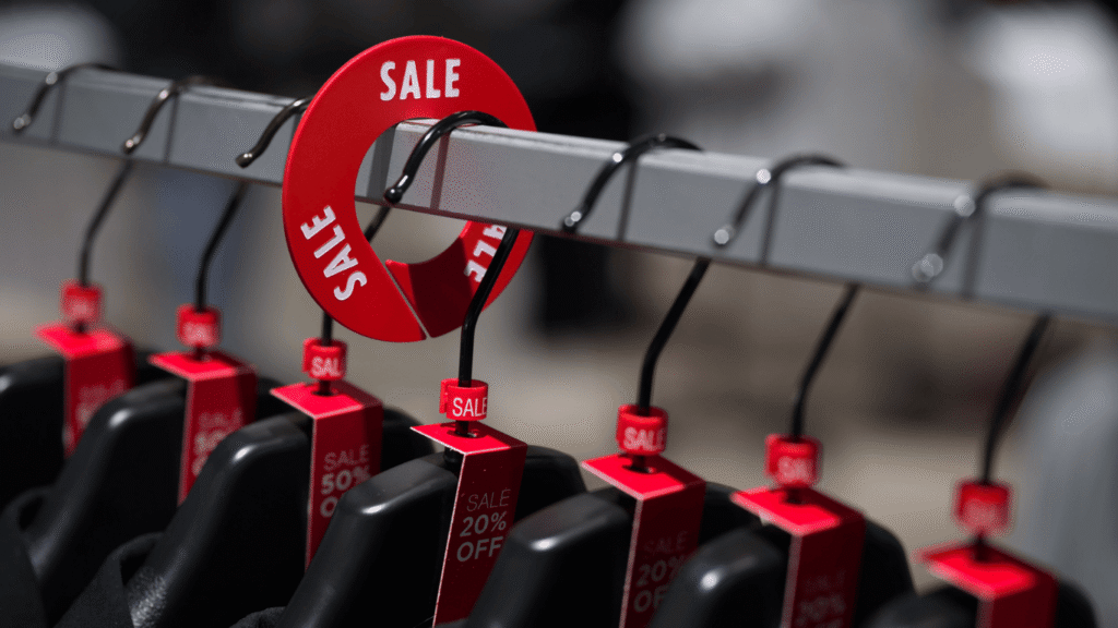 Size markers for clothing racks